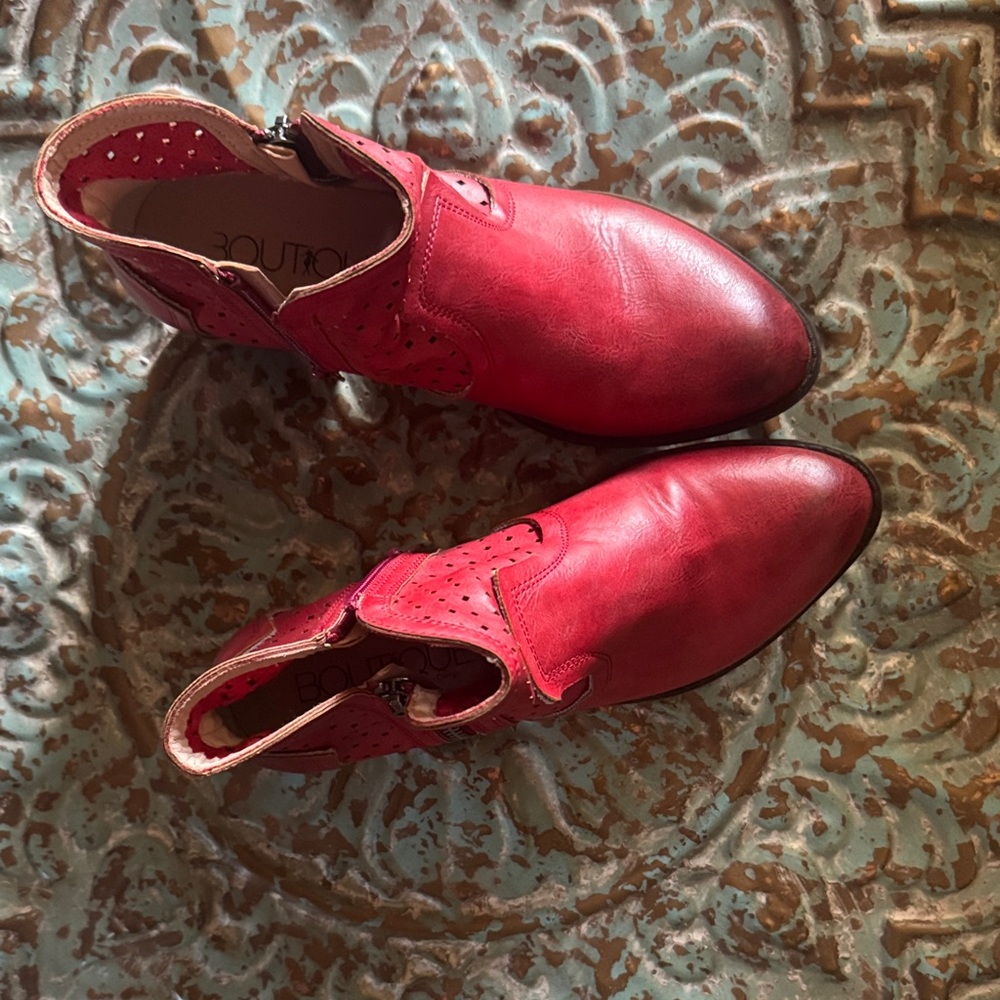 Boutique by Corkys red Leather Ankle Boots
